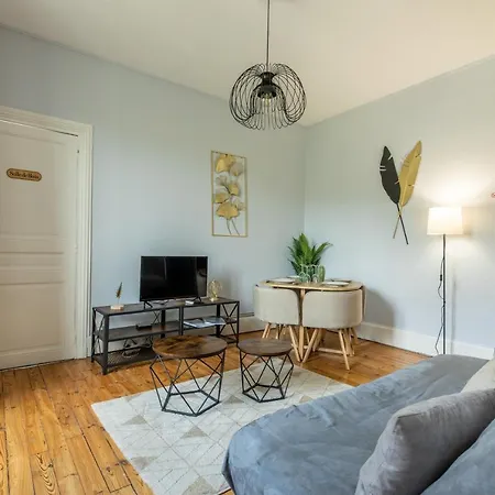 Apartment F3 Av Republique Avec Garage
